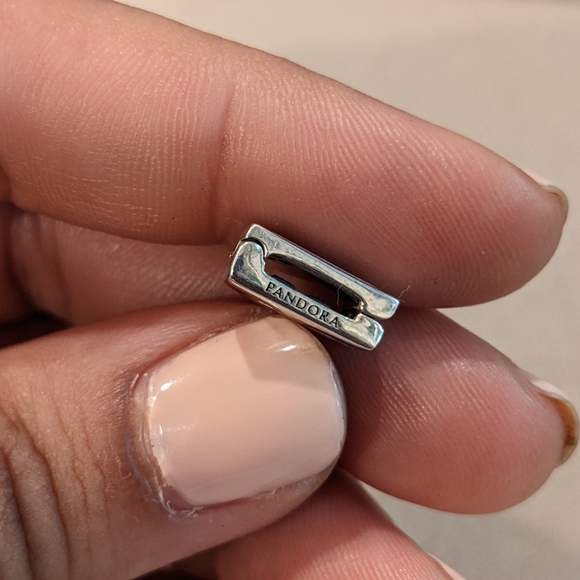 PANDORA Reflexions collection letter clip on charm - Picture 2 of 2